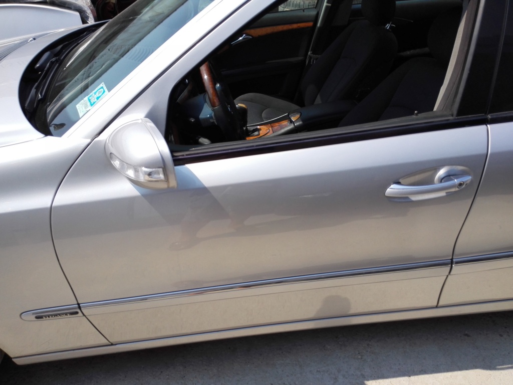 Usa stanga fata Mercedes E class w211 Elegance