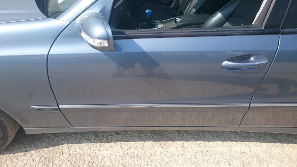 Usa stanga fata Mercedes E220 cdi w211 cod culoare 353