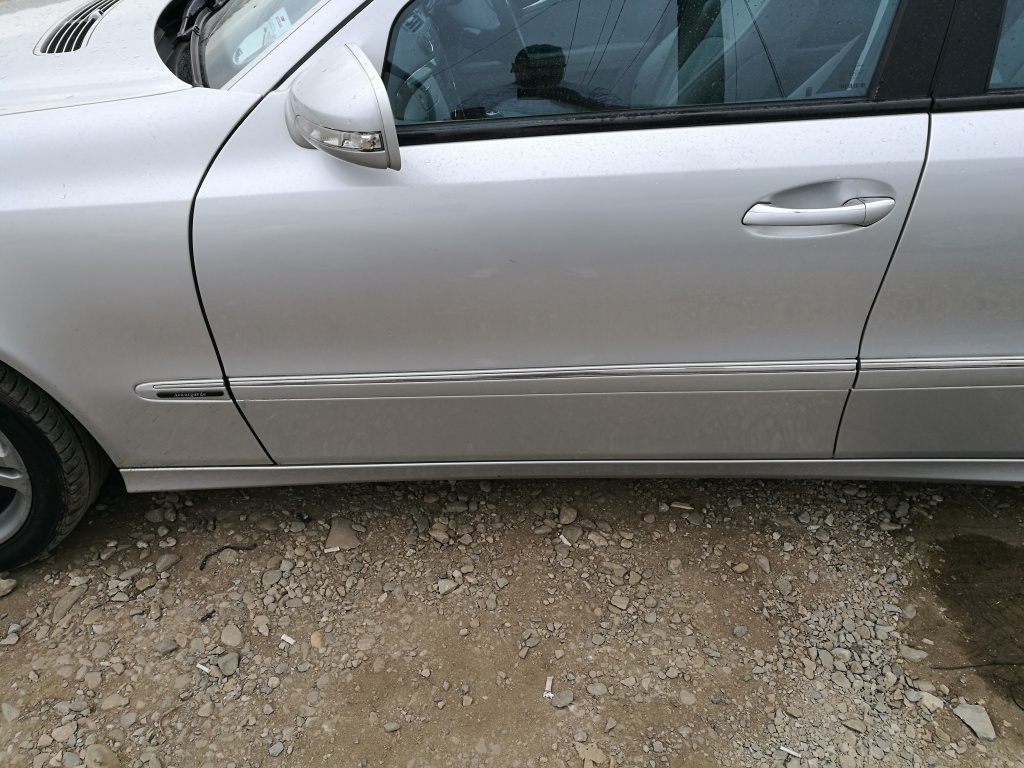Usa stanga fata Mercedes w211 facelift