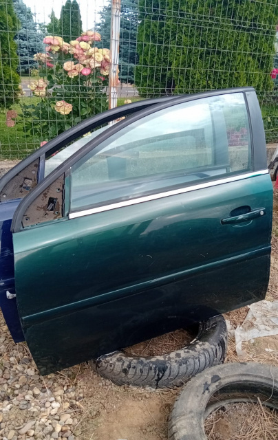 Usa stanga fata Mici zgarieturi Portiera fara anexe Opel Vectra C [2002 - 2005]