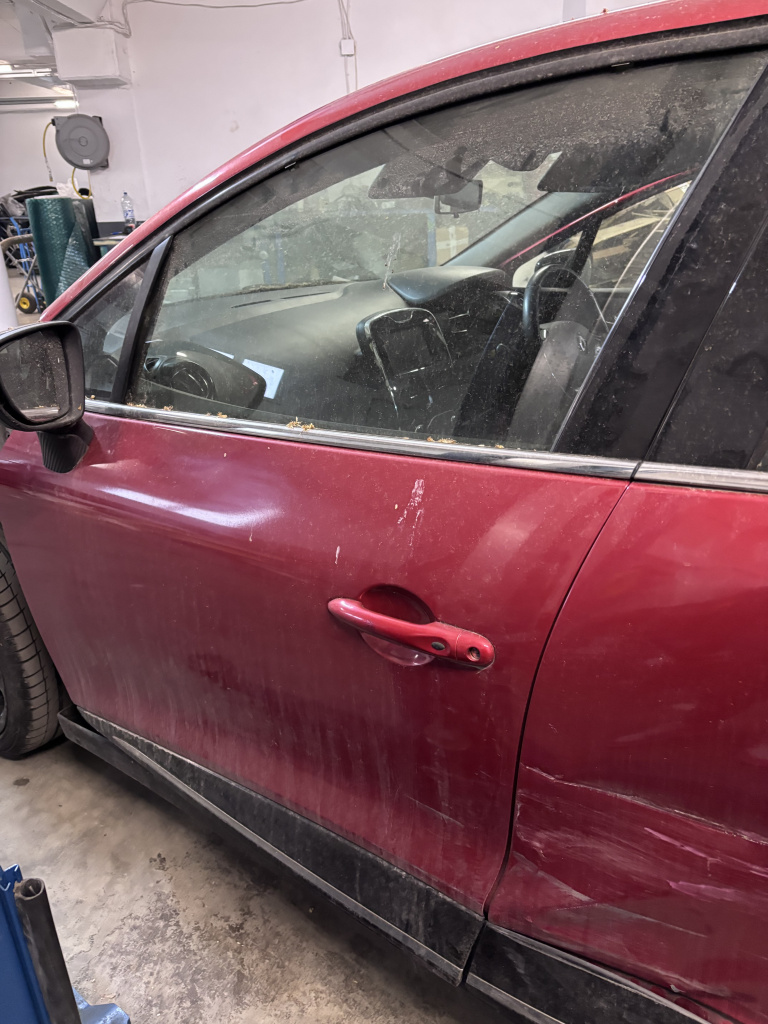 Usa stanga fata Renault Clio 4 1.5 Motorina 2015, -