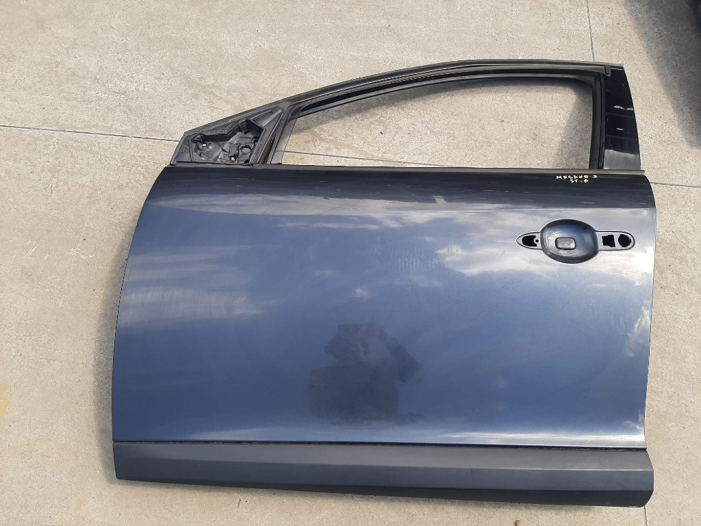 Usa stanga fata renault megane 3 break