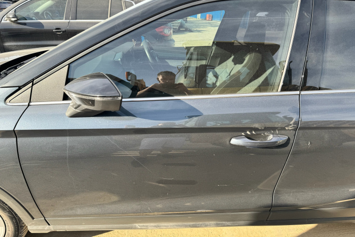 Usa stanga fata Seat Arona