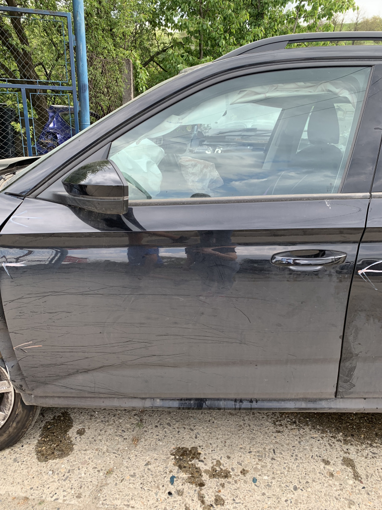 Usa stanga fata Skoda Kamiq 1.0 Benzina 2024, CU MIC DEFECT