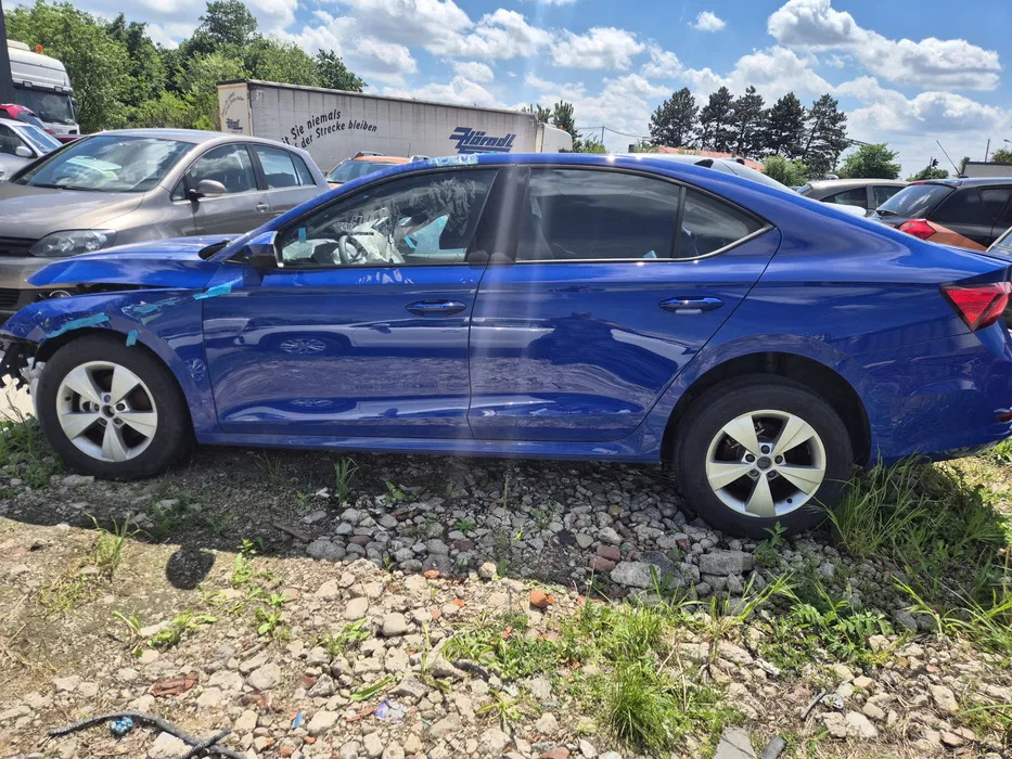 Usa stanga fata Skoda Octavia 4 2024 Hatchback 1.0 tsi