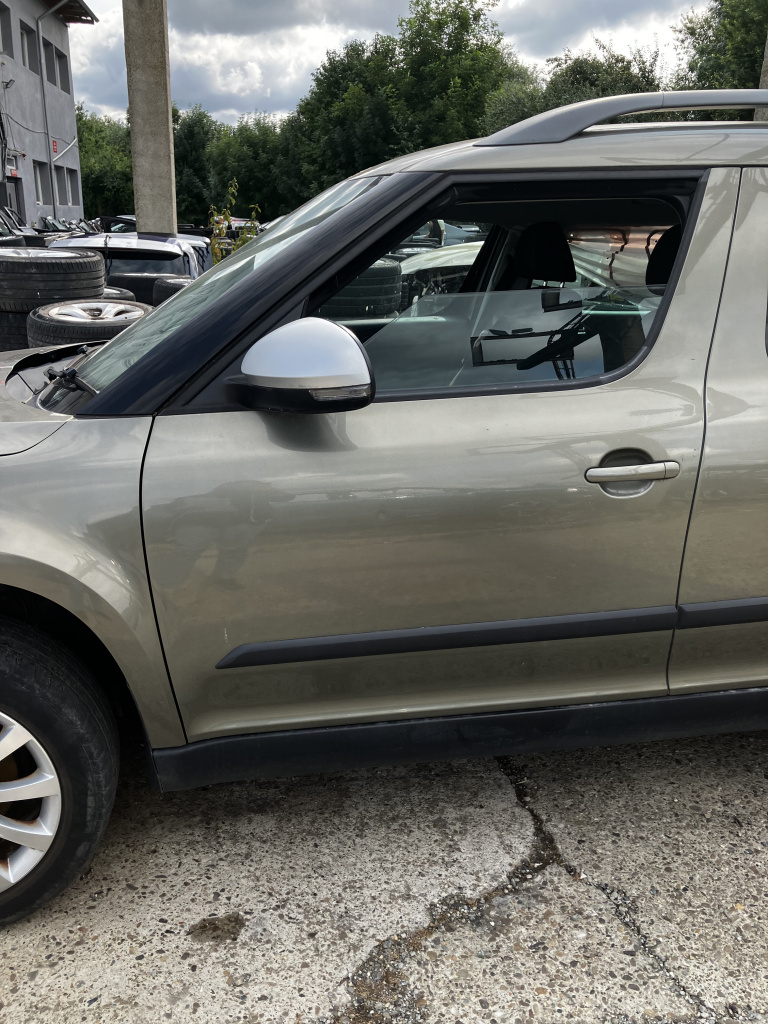 Usa stanga fata Skoda Yeti 2.0 Motorina 2015, -