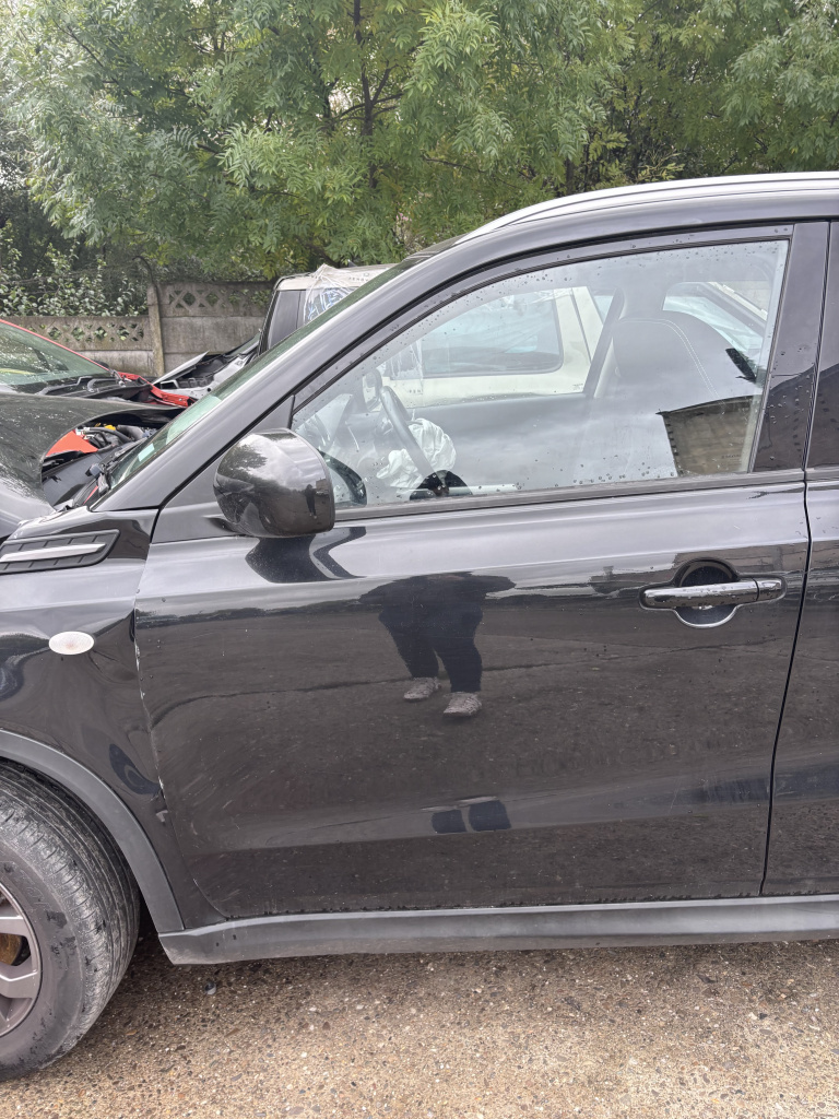 Usa stanga fata Suzuki Vitara 1.6 Benzina 2017, -