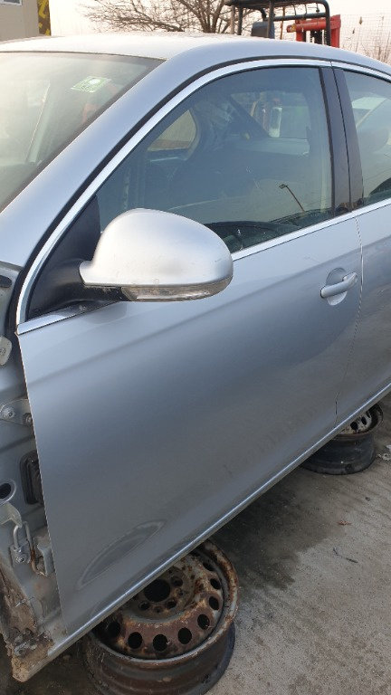 Usa stanga fata Volkswagen Jetta 2007 Limuzina 2.0