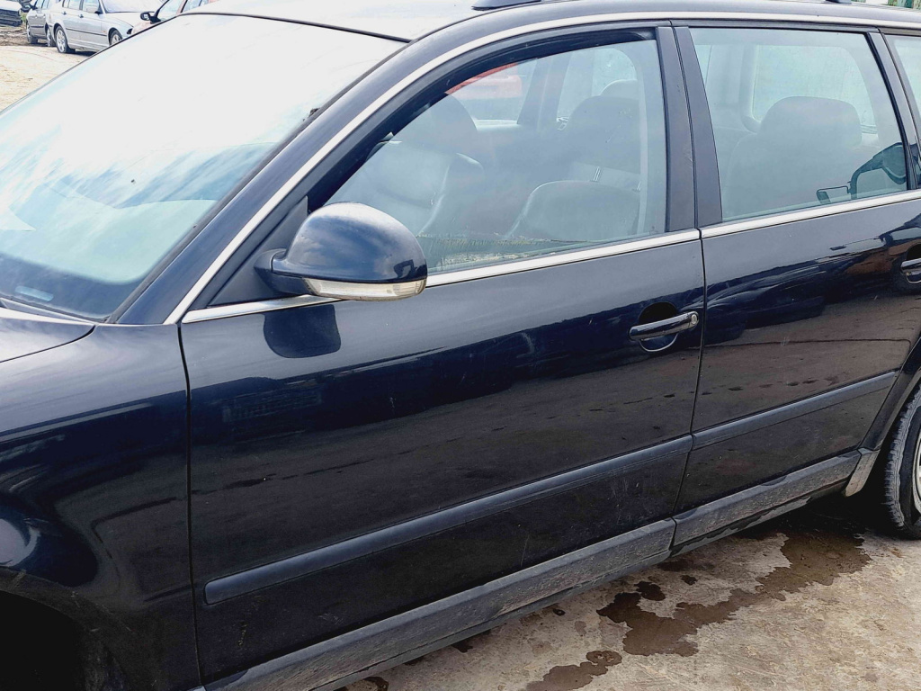 Usa stanga fata Volkswagen Passat B5.5 (3B6) Variant [Fabr 2001-2005] LC9Z