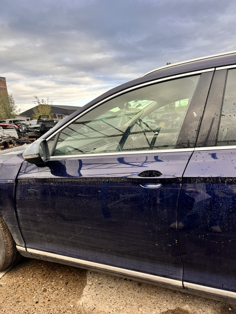 Usa stanga fata Volkswagen Passat B8 1.4 Benzina 2018, -