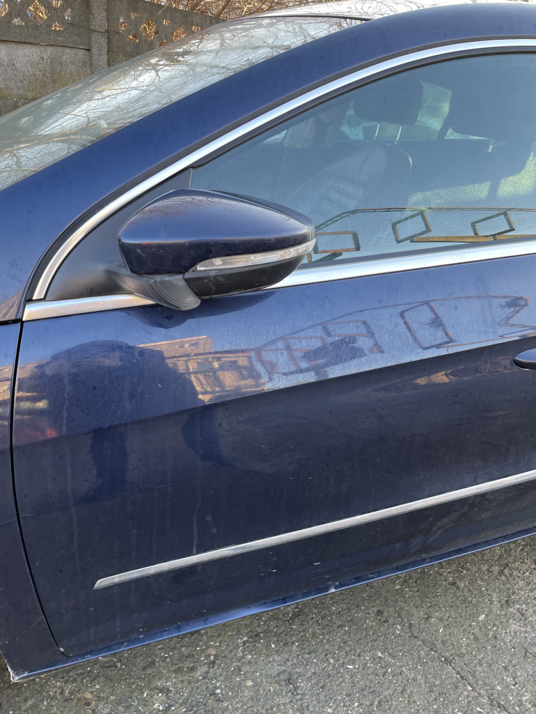 Usa stanga fata Volkswagen Passat CC 2.0 Motorina 2014, CU MIC DEFECT