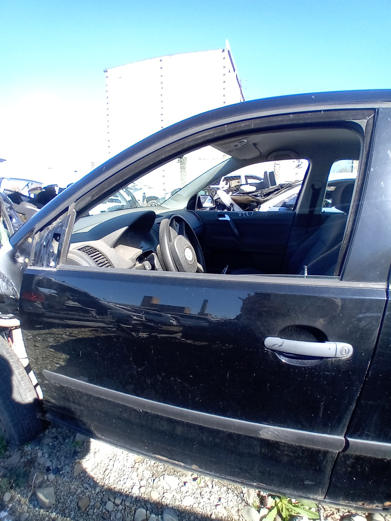 Usa stanga fata Volkswagen Polo - Benzina 2002, -
