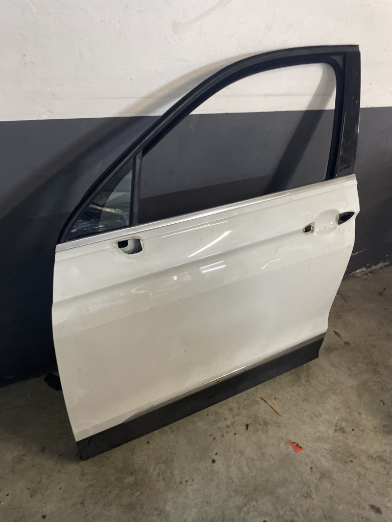 Usa stanga fata Volkswagen Tiguan 2.0 Motorina 2019, -