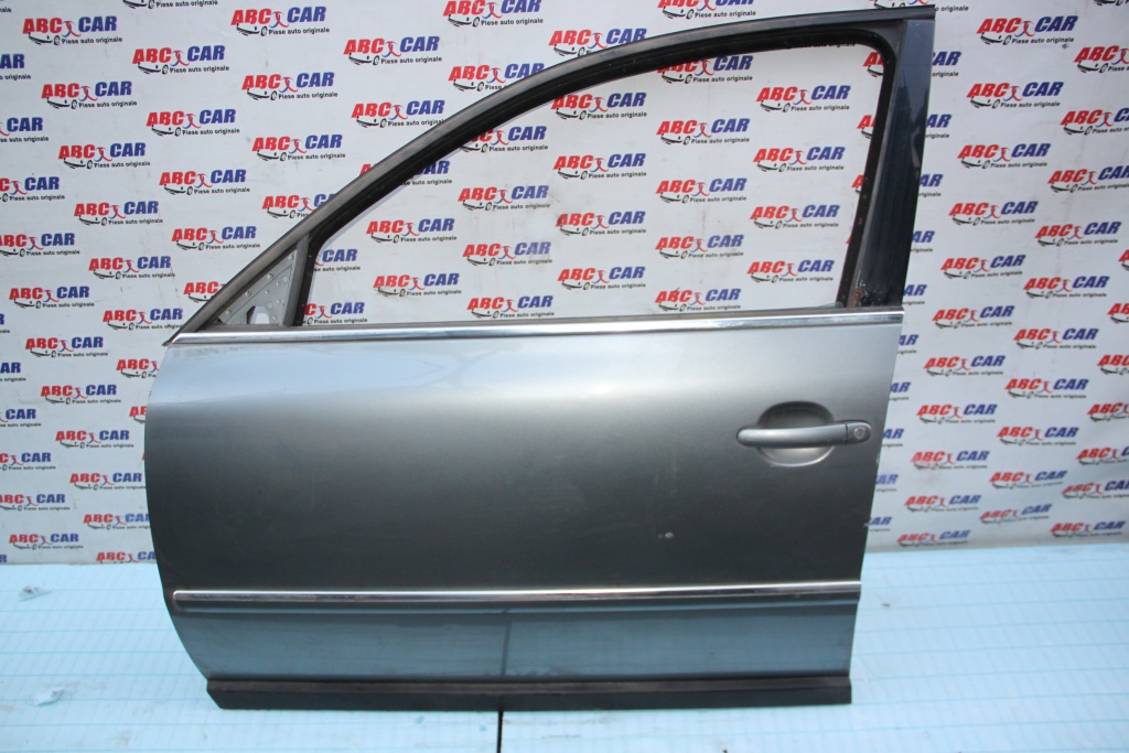 Usa stanga fata VW Passat B5 model 2002