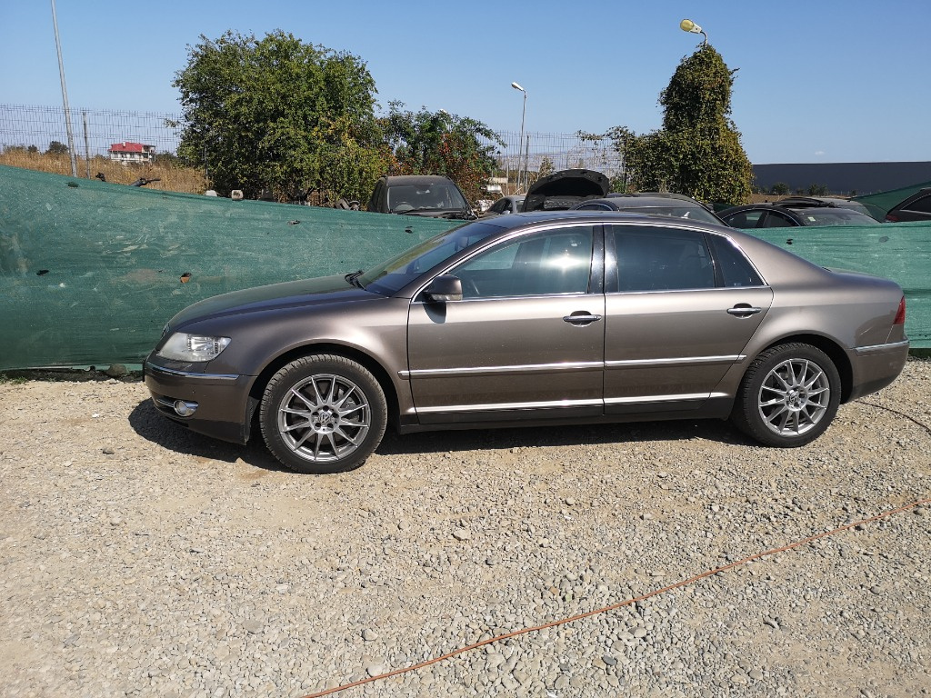 Usa stanga fata Vw Phaeton 3.0tdi an 2008
