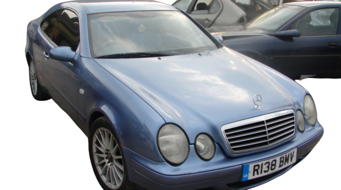 Usa stanga Mercedes-Benz CLK-Class W208/A208 [1997 - 1999] Coupe CLK 230 AT (193 hp)