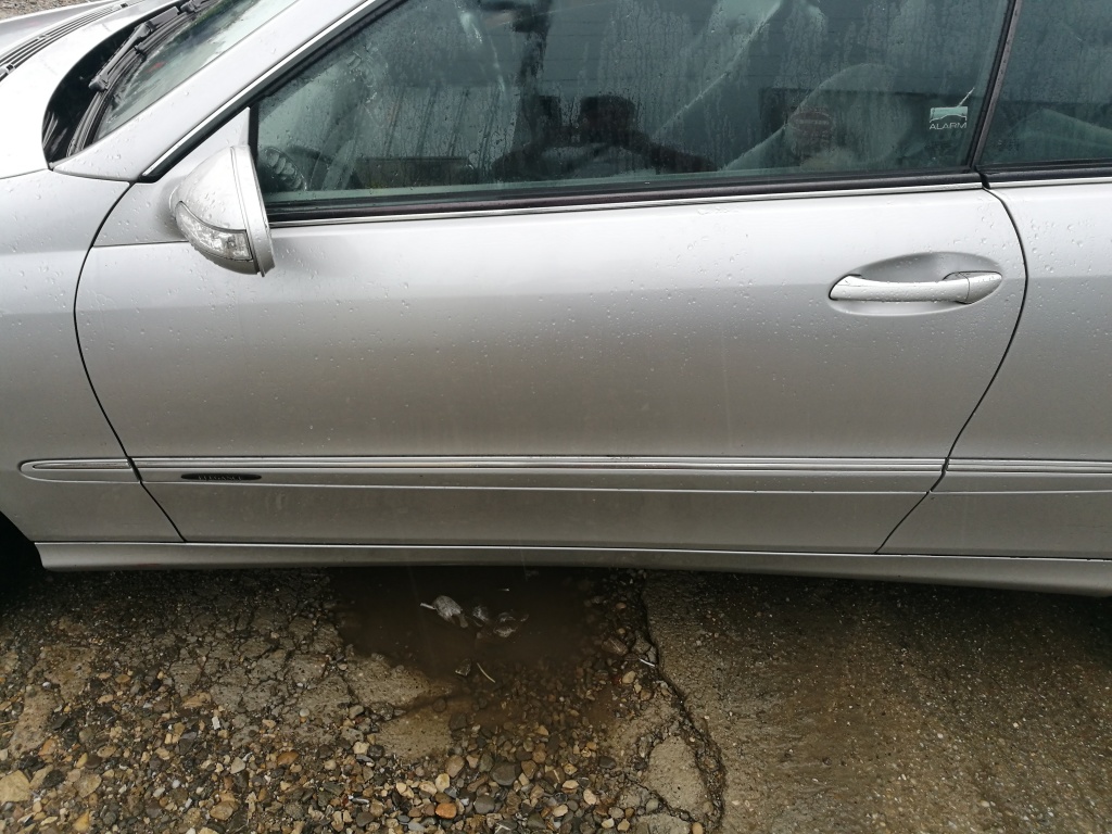 Usa stanga Mercedes Clk w209