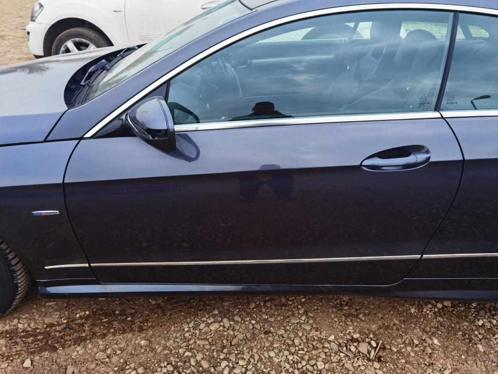 Usa stanga Mercedes E class coupe w207