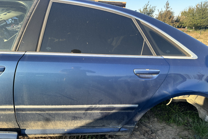 Usa stanga spate albastra Audi A8 D3/4E [facelift] [2005 - 2007]