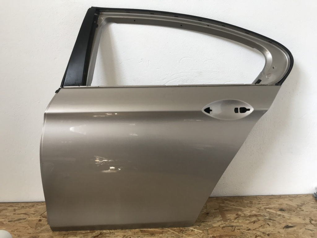 Usa stanga spate aluminiu Bmw 535i F10 sedan 2010 (cod intern: 13058)