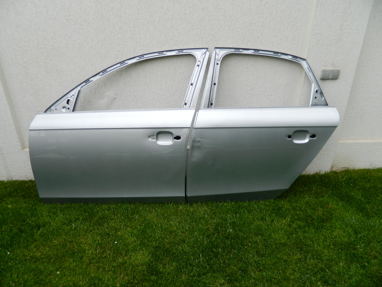 Usa stanga spate Audi A4 B8 model 2013-2015 Berlina