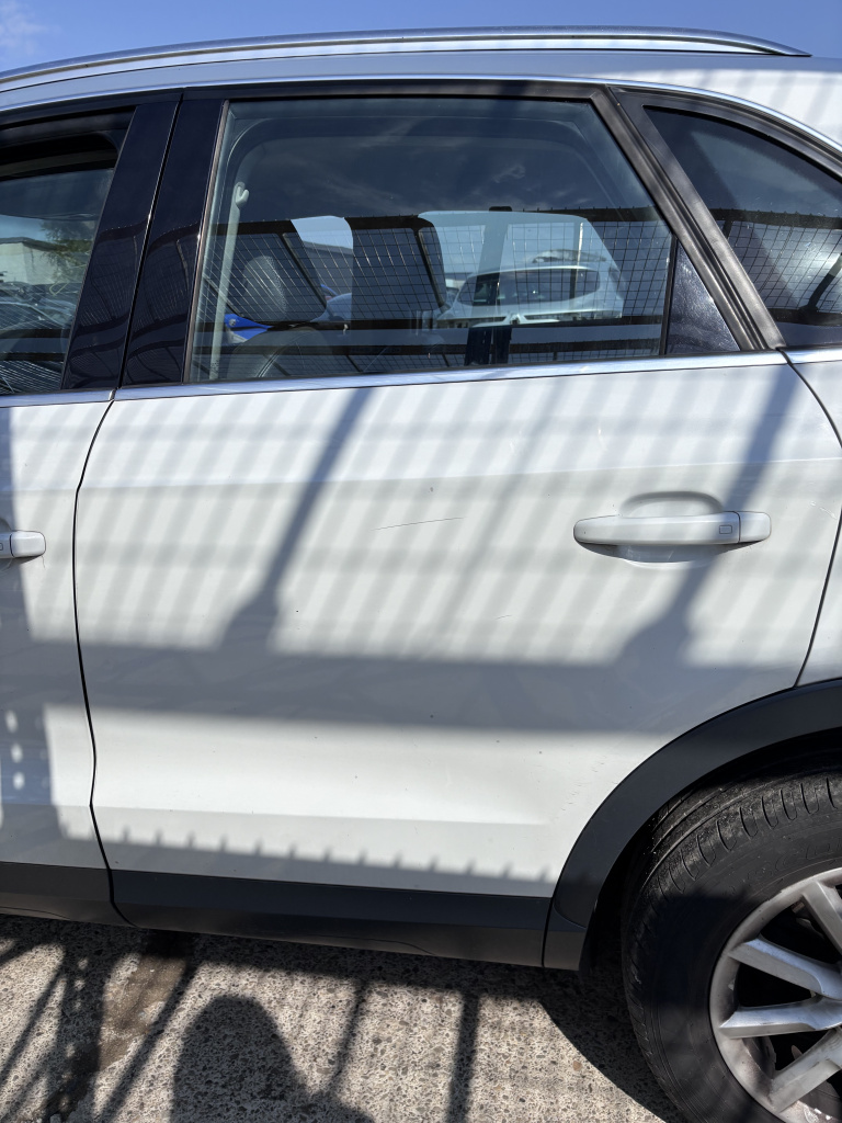 Usa stanga spate Audi Q3 2.0 Motorina 2011, -