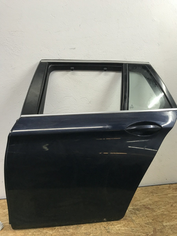 Usa stanga spate BMW F11 F10 combi 2012 (cod intern: 25299)