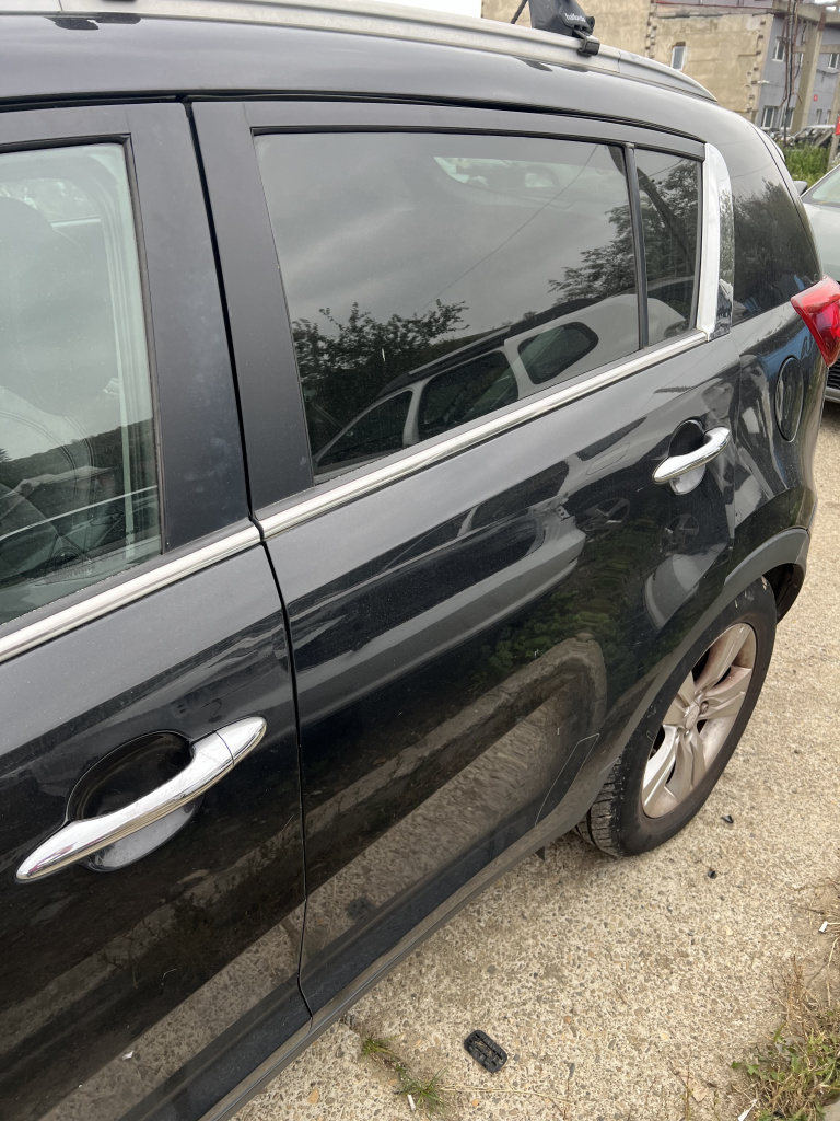 Usa stanga spate Kia Sportage 1.7 Motorina 2012