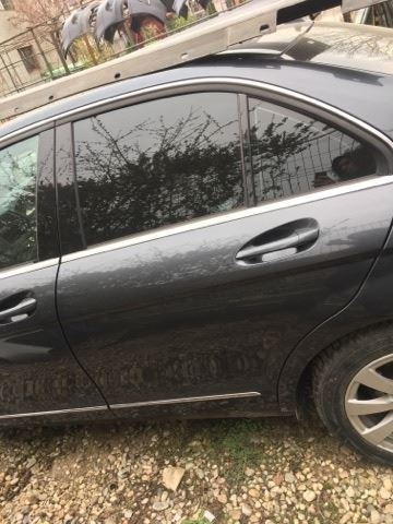 Usa stanga spate Mercedes C class w204 2010