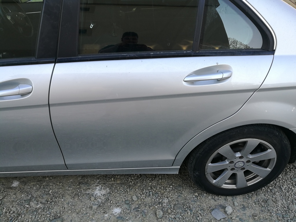Usa stanga spate Mercedes C Class W204 facelift
