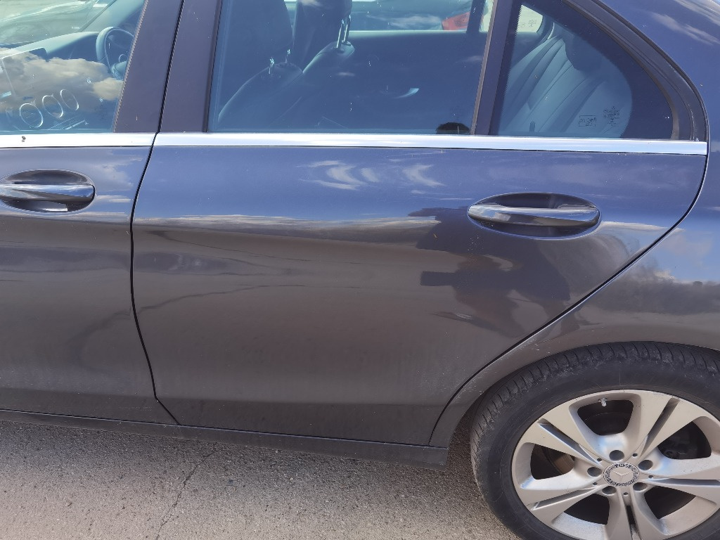 Usa stanga spate Mercedes C-Class W205 an 2016