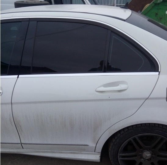 Usa stanga spate Mercedes C220 cdi w204