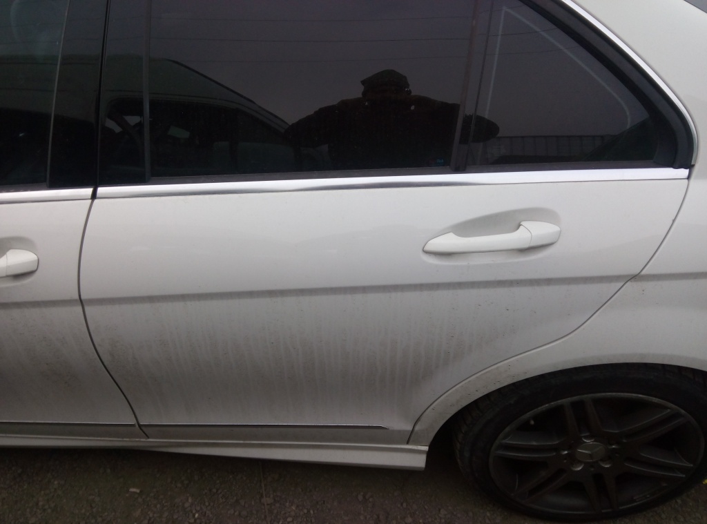 Usa stanga spate mercedes c220 cdi w204