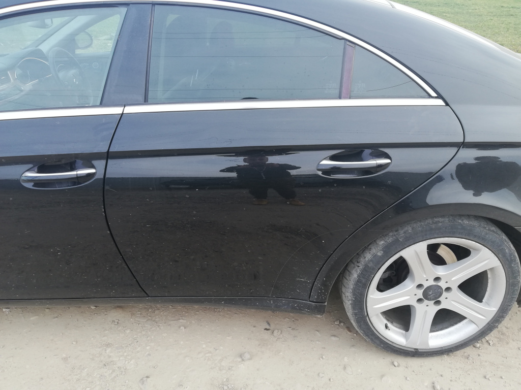 USA STANGA SPATE MERCEDES CLS W219 320CDI