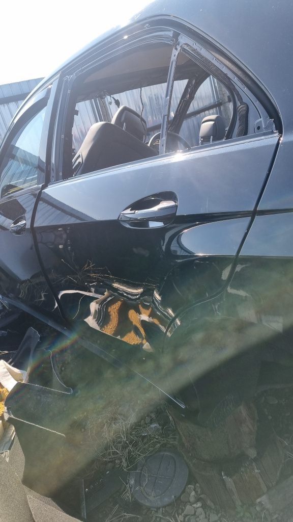 Usa stanga spate Mercedes E-Class W212 2010