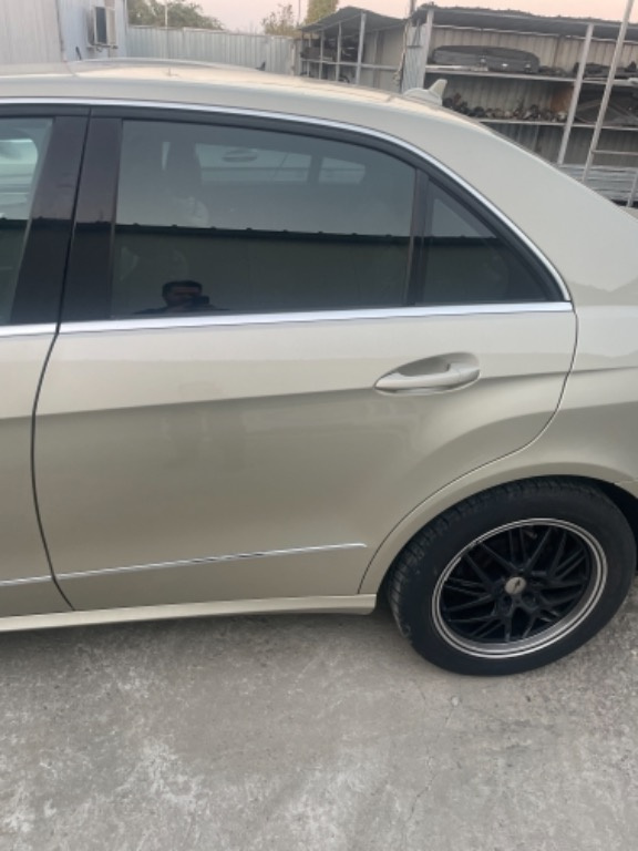 Usa stanga spate Mercedes e class w212