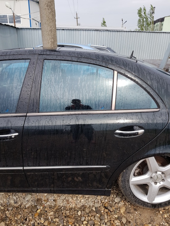 Usa stanga spate Mercedes E Classe W211