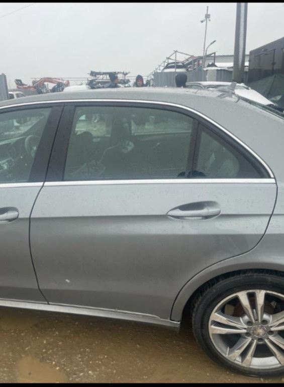 Usa stanga spate Mercedes e250 cdi w212 facelift