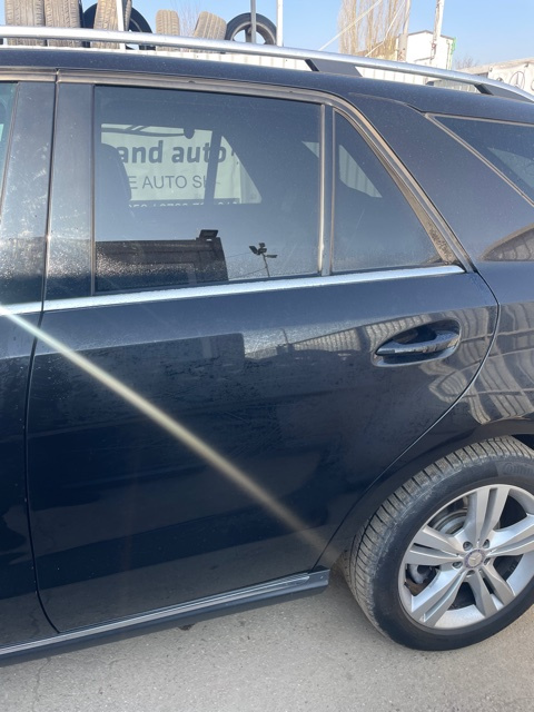 USA STANGA SPATE MERCEDES ML W166 IN STARE FOARTE BUNA