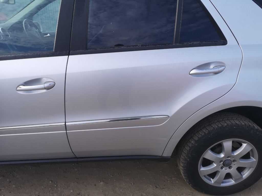 Usa stanga spate mercedes ML280 CDI W164