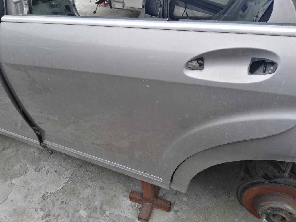 Usa stanga spate mercedes S class w221 2005-2012