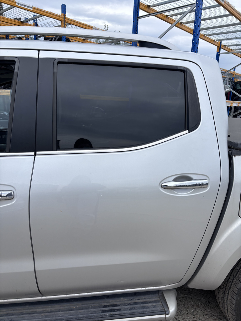 Usa stanga spate Nissan Navara 2.3 Motorina 2016, -
