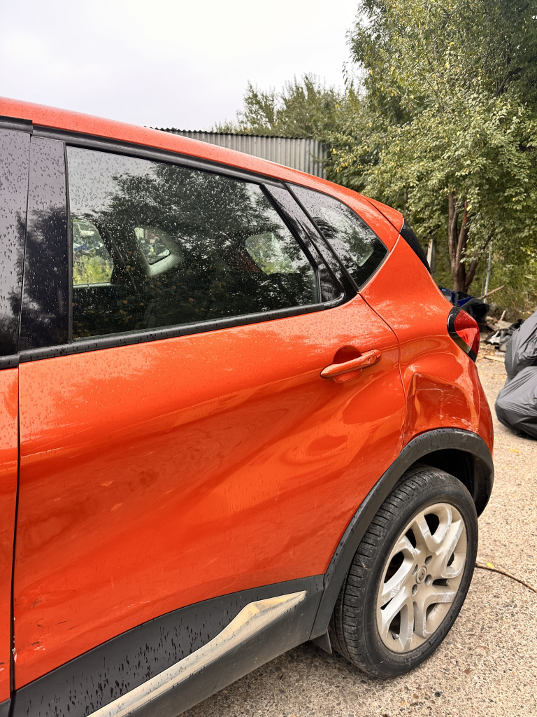 Usa stanga spate Renault Captur 0.9 Benzina 2016, CU MIC DEFECT