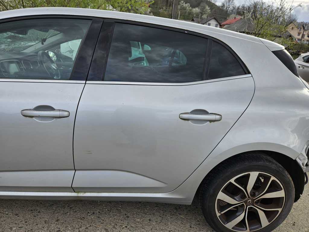 Usa stanga spate Renault Megane 4 Hatchback 1.6 Benzina 2018, -