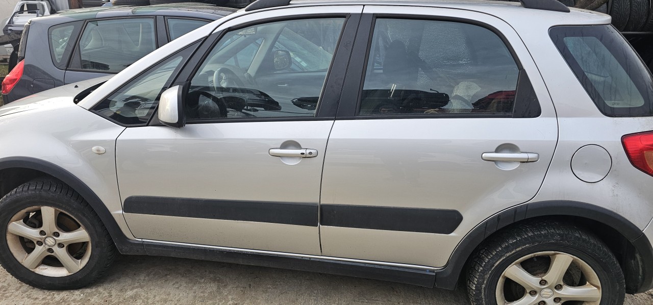 Usa stanga spate Suzuki Sx4 S-Cross 2007 2008 2009 2010 2011