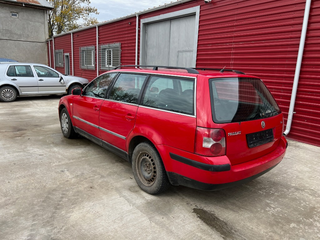 Usa stanga spate VW PASSAT B 5.5 Combi/ Break