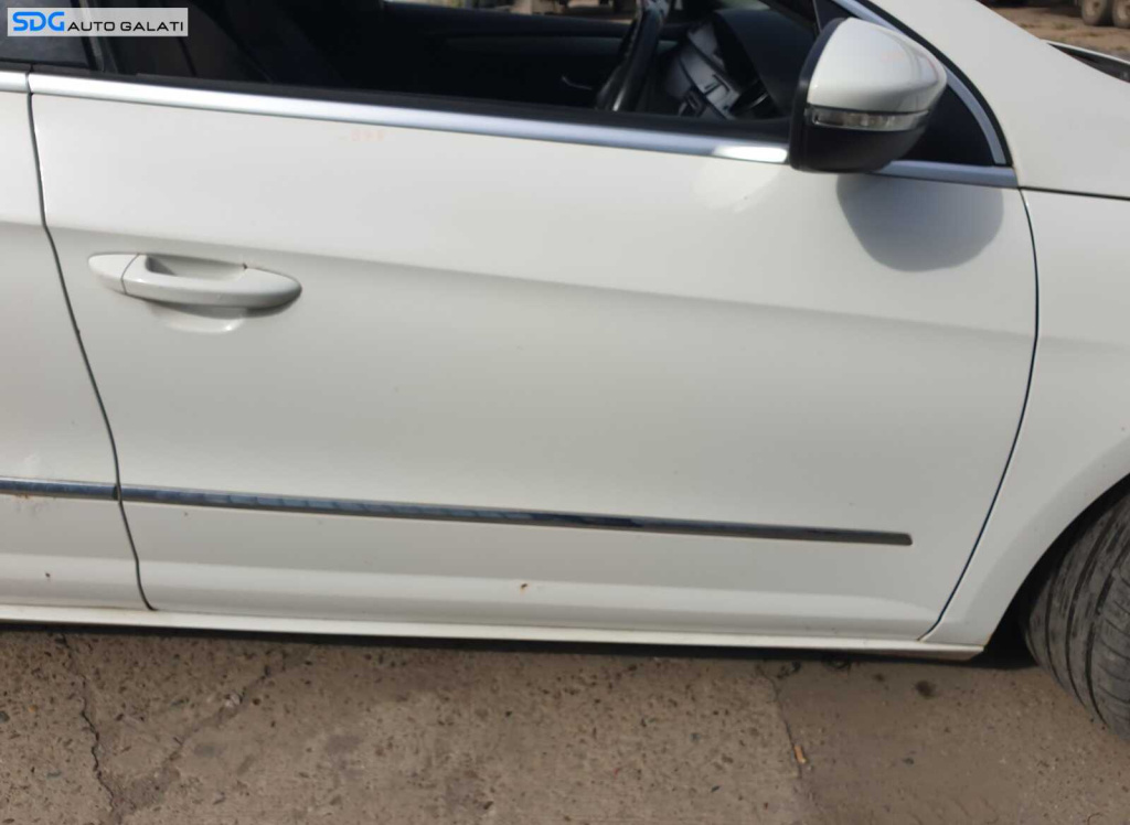 Usa Usi Portiera Portiere Dreapta Fata Dezechipata cu Rugina Volkswagen Passat CC 2009 - 2012 Culoare LB9A [C6501]