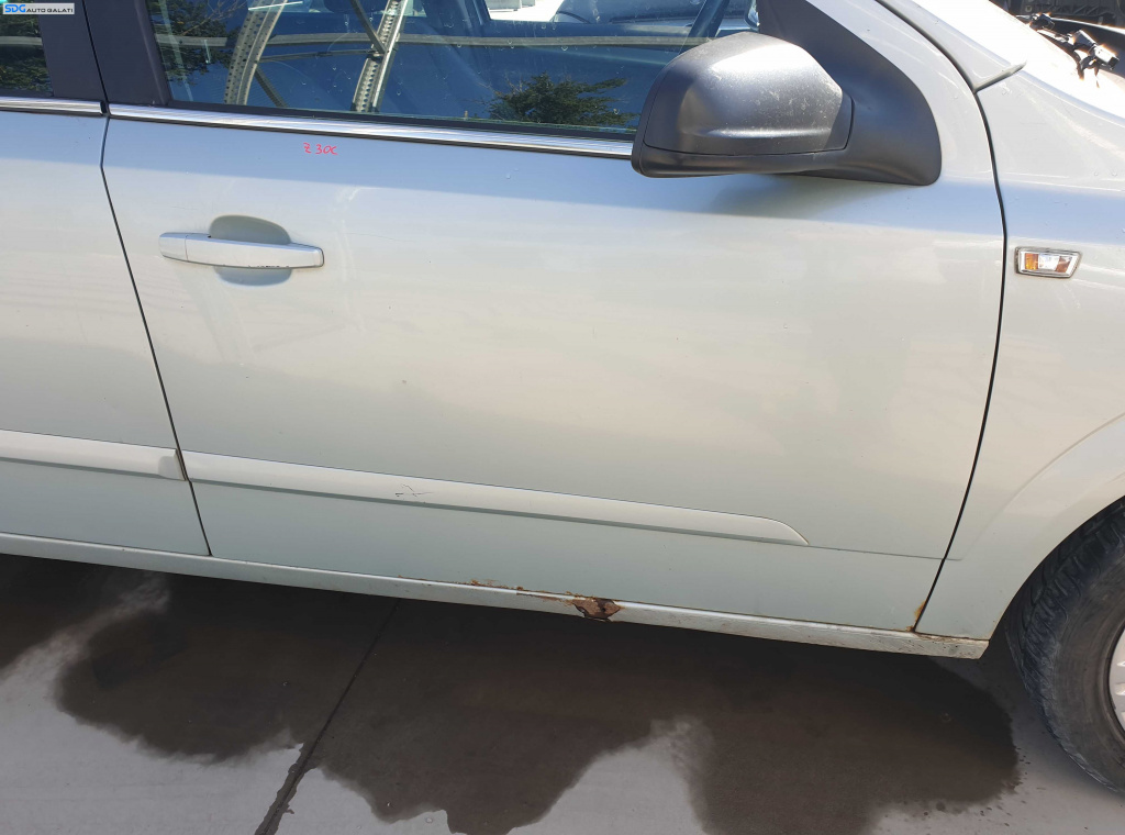 Usa Usi Portiera Portiere Dreapta Fata Dezechipata cu Inceut de Rugina Opel Astra H 2004 - 2010 Culoare Z30C [K7189]