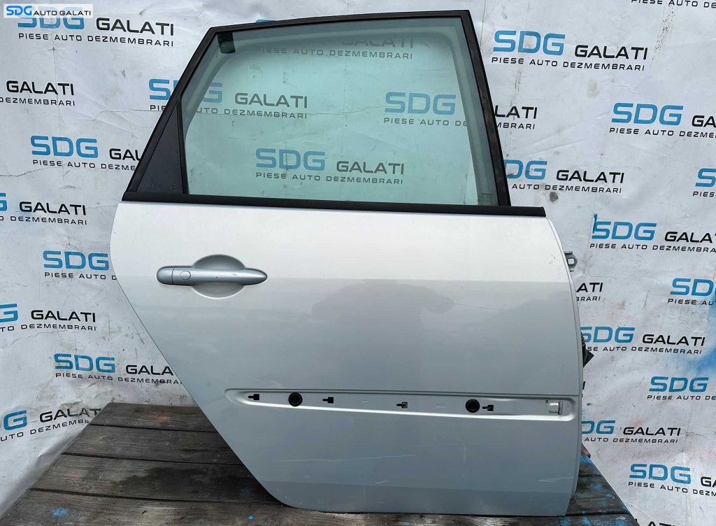 Usa Usi Portiera Portiere Dreapta Spate cu Defect Renault Scenic 2 2003 - 2009 Culoare MV632 [X3361]