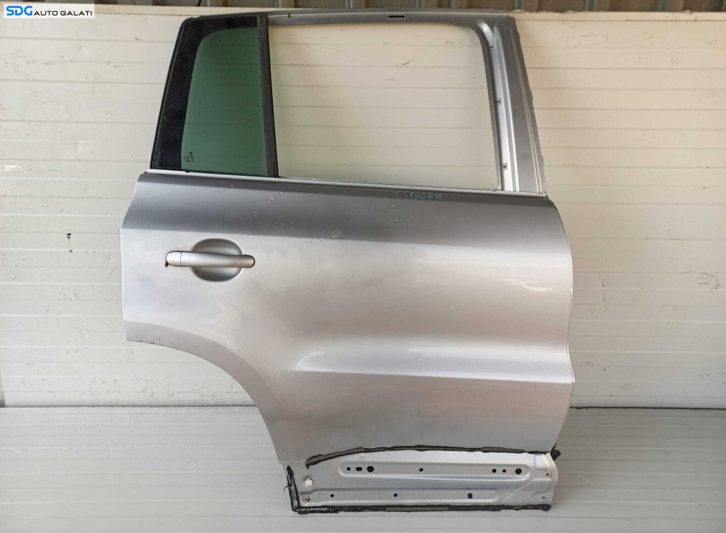 Usa Usi Portiera Portiere Dreapta Spate Dezechipata Volkswagen Tiguan 2007 - 2015 Culoare LA7W [L1455]